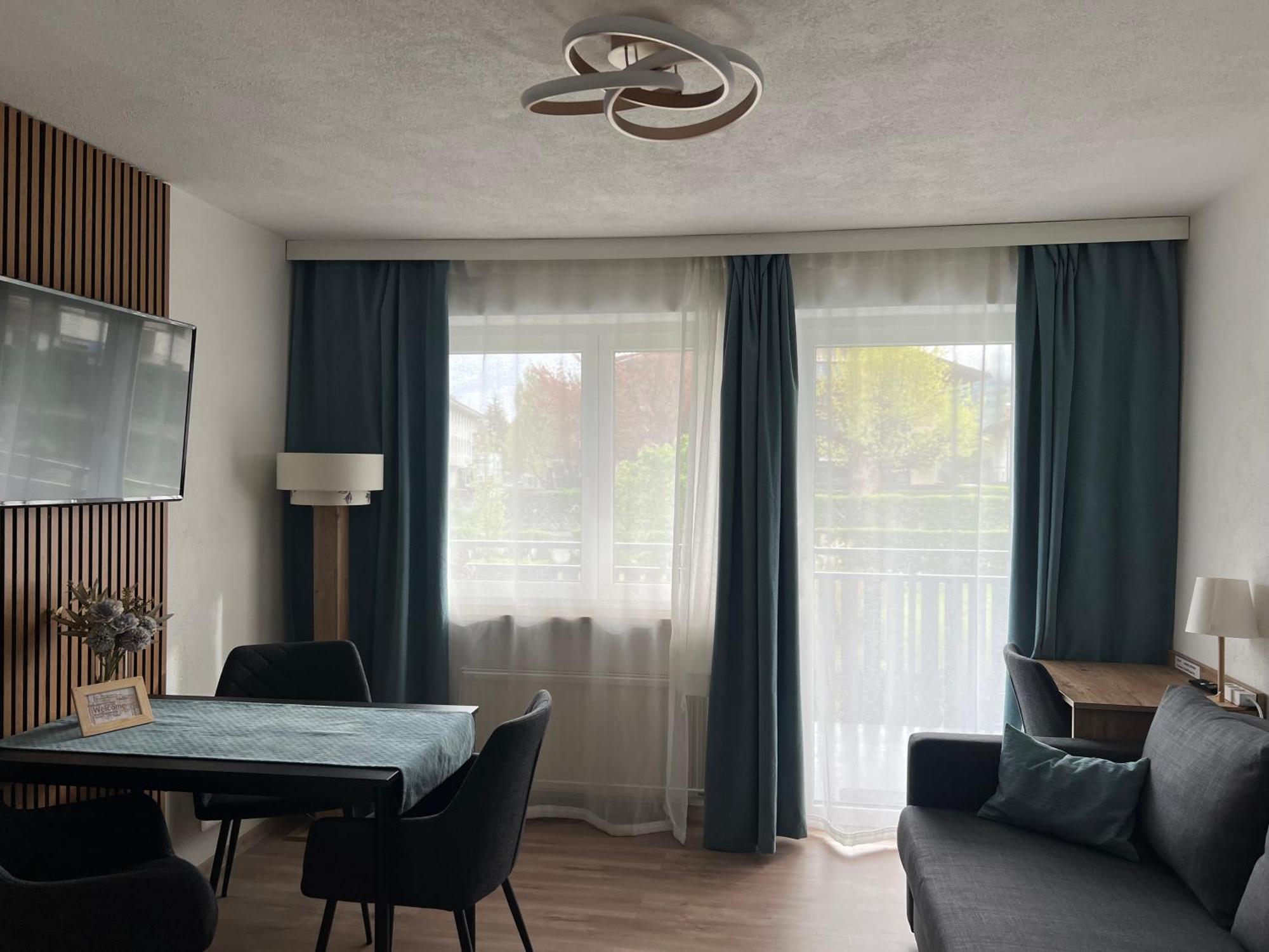 צל-אם-זי Alpha Alpin Apartment מראה חיצוני תמונה